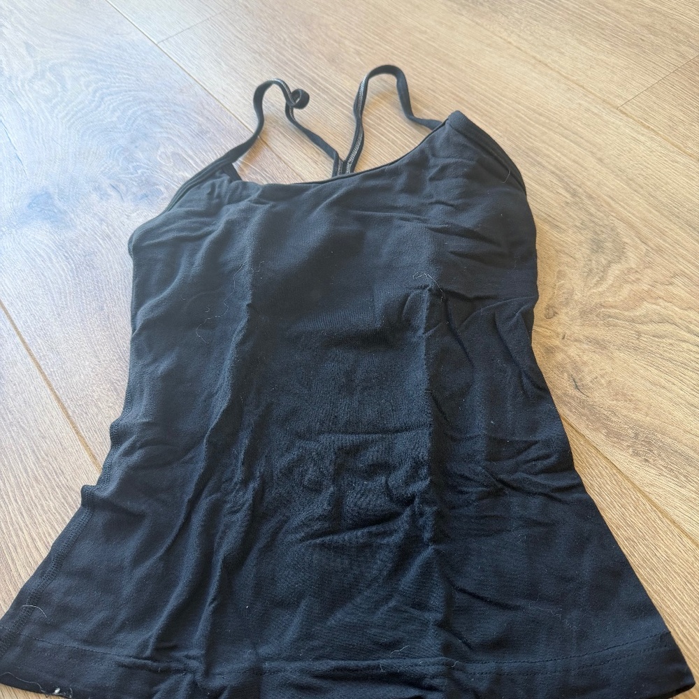 Lululemon tank